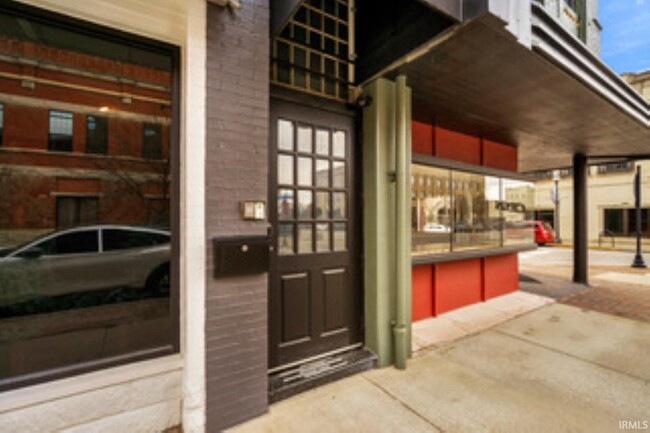 property at 200 1/2 N Main St