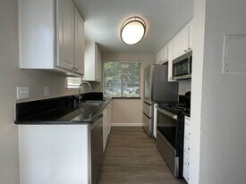 2113 O St in Sacramento, CA - Building Photo