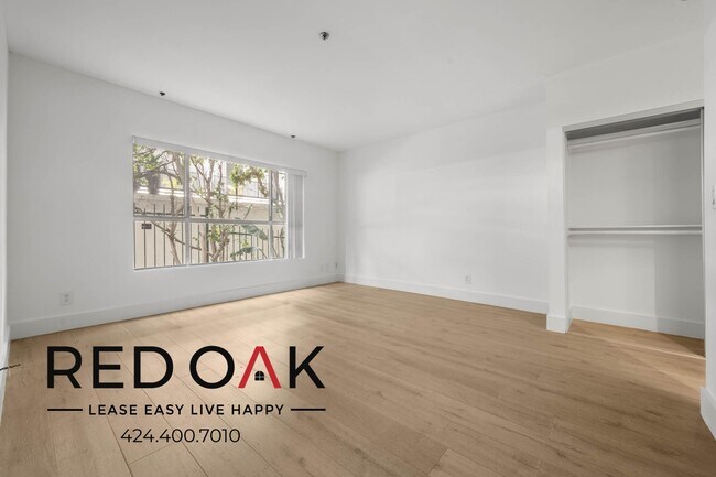 939 Palm Ave in West Hollywood, CA - Foto de edificio - Building Photo