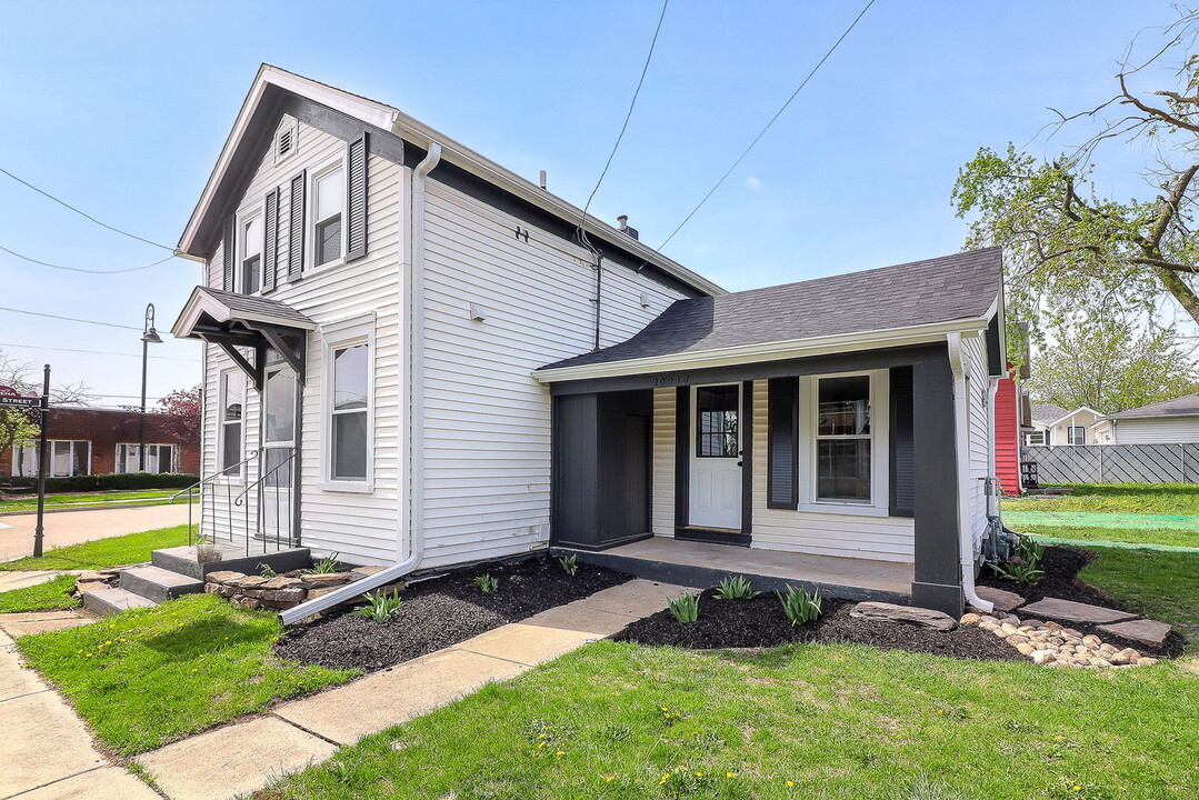 10944 Front St in Mokena, IL - Building Photo