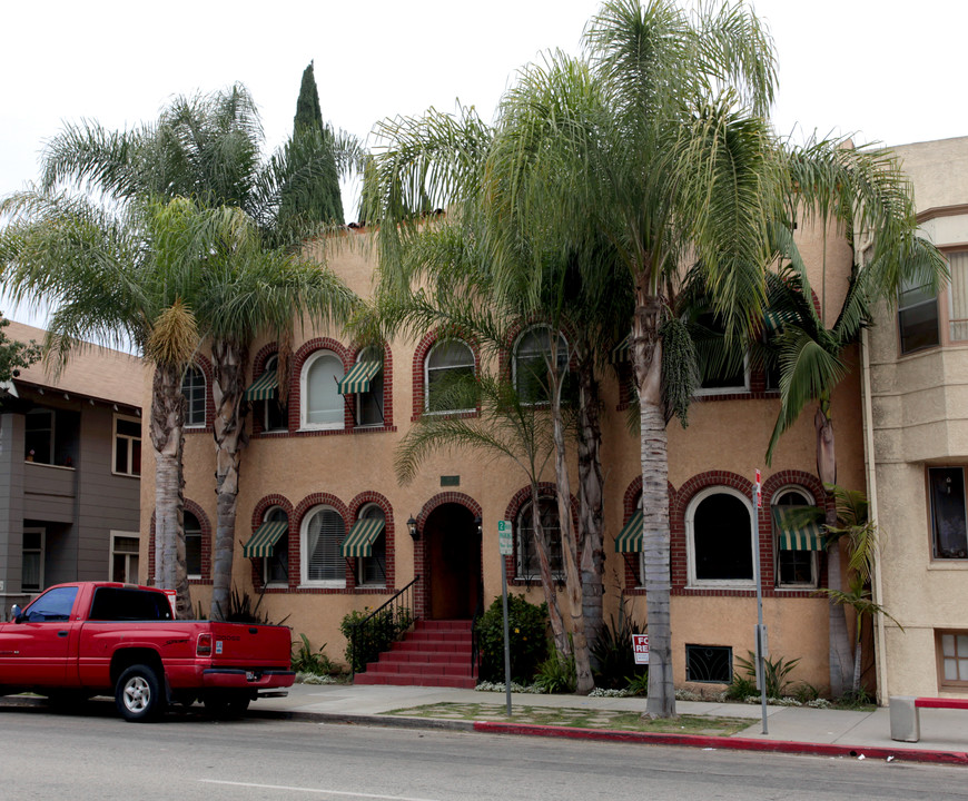 Third Street Executive Residences, LLC in Long Beach, CA - Building Photo