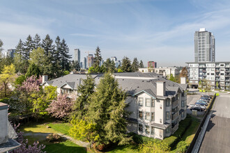 10743 139th St in Surrey, BC - Building Photo - Building Photo
