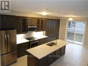288 Fellowes Crescent in Hamilton, ON - Building Photo - Building Photo