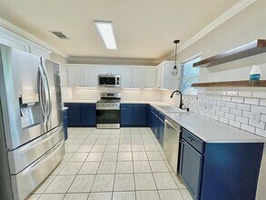 1823 Greening Way in Leander, TX - Building Photo - Building Photo