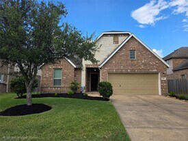 267 Westwood Dr in League City, TX - Building Photo