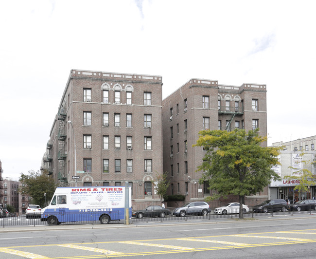 1955 Grand Concourse in Bronx, NY - Building Photo - Building Photo