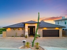 5572 Rainier St in Ventura, CA - Building Photo