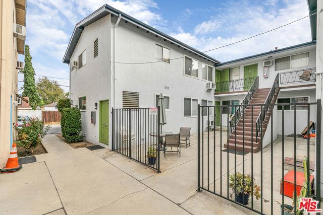 property at 4916 Hazeltine Ave