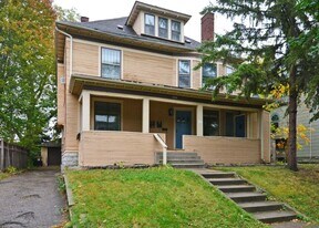 2209 Aldrich Ave S in Minneapolis, MN - Building Photo