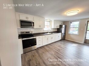 5 Lincoln Way W in New Oxford, PA - Building Photo - Building Photo