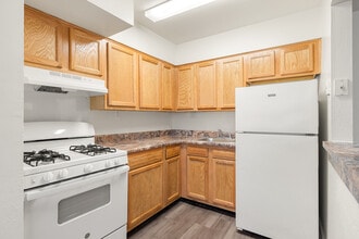 Paradise At Parkside Apartments in Washington, DC - Foto de edificio - Interior Photo