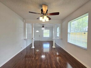 4005 Clubhouse Rd in Lakeland, FL - Building Photo - Building Photo