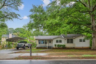 3024 Bob Cox Rd in Marietta, GA - Building Photo
