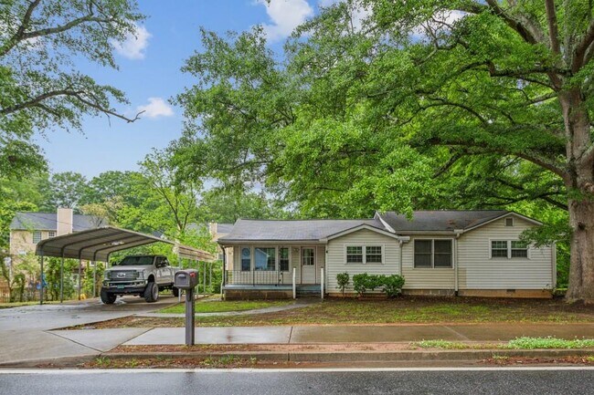 property at 3024 Bob Cox Rd