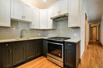 3715 N Fremont St, Unit 1 in Chicago, IL - Building Photo - Building Photo