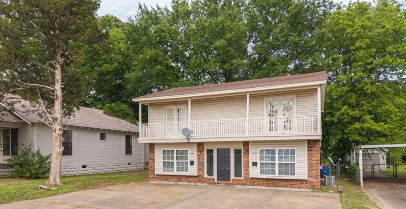 1227-1229 S 17th St in Fort Smith, AR - Building Photo