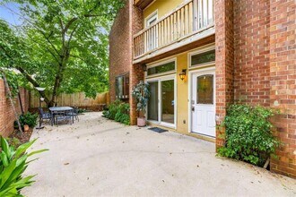 654 Cleburne Terrace NE in Atlanta, GA - Building Photo - Building Photo