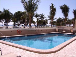 133 N Pompano Beach Blvd in Pompano Beach, FL - Building Photo - Building Photo