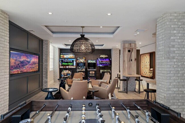 The Enclave at Potomac Club in Woodbridge, VA - Foto de edificio - Building Photo