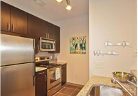 880 Glenwood Ave SE, Unit D in Atlanta, GA - Building Photo - Building Photo