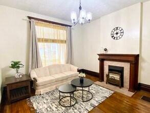 1374 Neil Ave in Columbus, OH - Foto de edificio - Building Photo