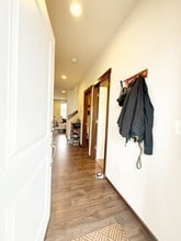 2063 SE Hopi Way in Port Orchard, WA - Building Photo - Building Photo