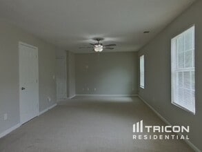 7089 Merrywood Dr in Fairburn, GA - Building Photo - Building Photo