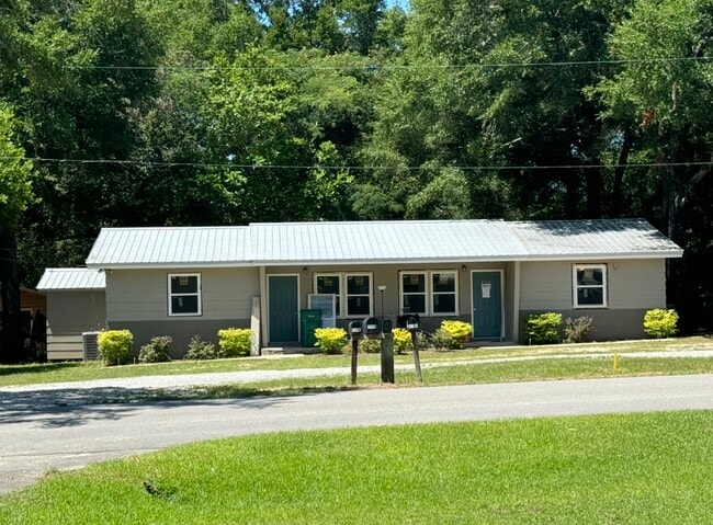 property at 116 Montrose Dr