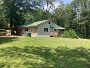 200 Martin Dr in Odenville, AL - Building Photo - Building Photo