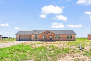 9308 East F M 597 in Idalou, TX - Building Photo