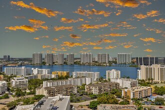 18001 Collins Ave in Sunny Isles Beach, FL - Building Photo - Building Photo