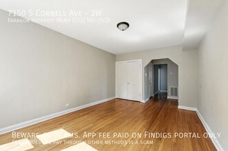 7150 S Cornell Ave in Chicago, IL - Foto de edificio - Building Photo