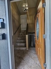 4613 E 7th Ave, Unit B in Anchorage, AK - Building Photo - Building Photo