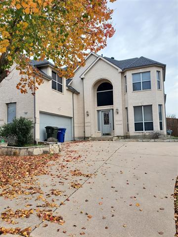 property at 1521 Parkwood Dr