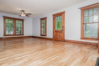 731 Osage St in Manhattan, KS - Building Photo - Building Photo