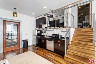 24 Westminster Ave in Los Angeles, CA - Foto de edificio - Building Photo