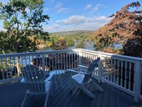 47 S Lake Shore Dr in Brookfield, CT - Building Photo - Building Photo