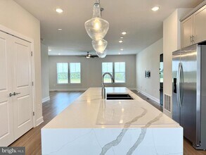 1745 Riverbluff Ave in Dumfries, VA - Building Photo - Building Photo