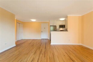 515 E 7th St in Brooklyn, NY - Building Photo