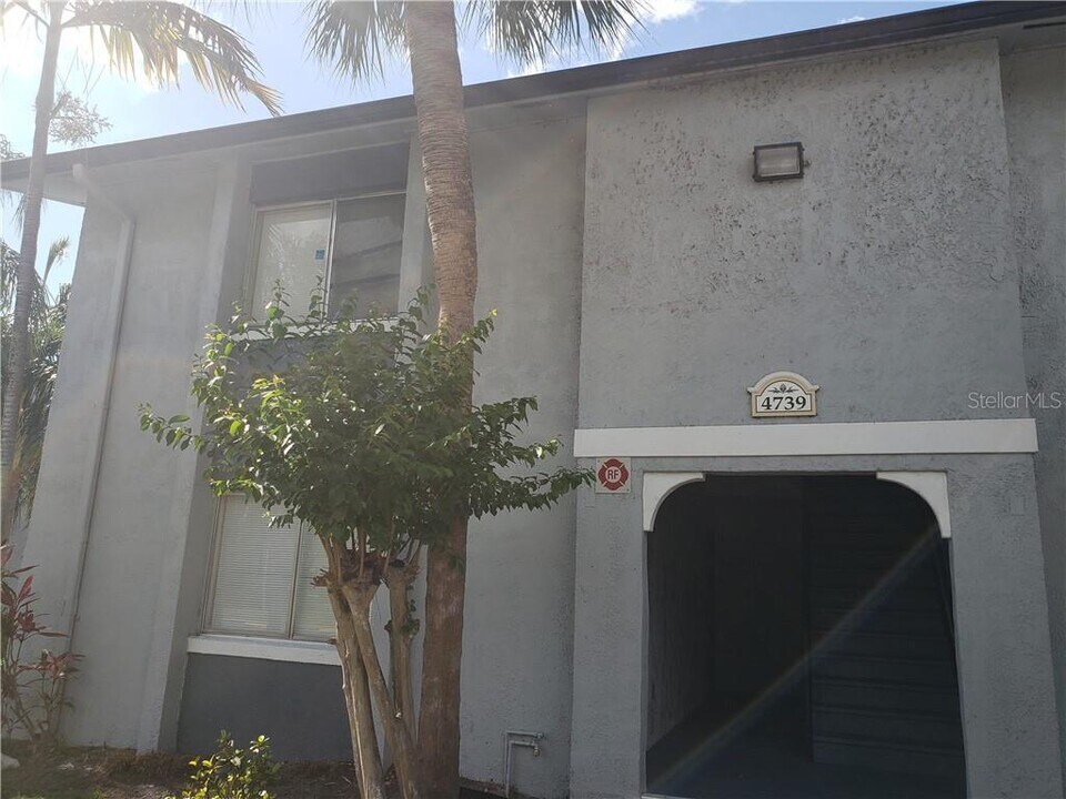 4739 S Texas Ave in Orlando, FL - Building Photo