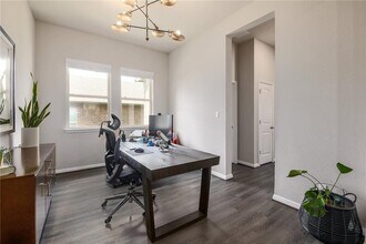 1517 Carlene Pruett St in Leander, TX - Building Photo - Building Photo