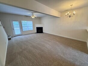 4622 Centrebrook Cir in Raleigh, NC - Building Photo - Building Photo