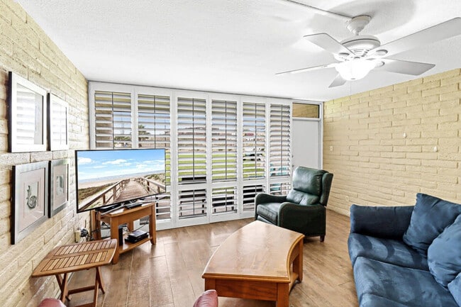 1421 Eleventh Street-SI ID1023214P