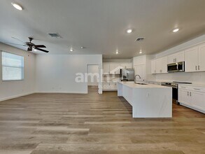 20177 W Thomas Rd in Buckeye, AZ - Foto de edificio - Building Photo