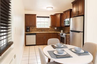 3270 West Trade Avenue in Miami, FL - Building Photo - Building Photo