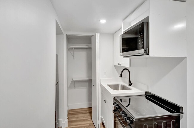 property at 1260 SW 4th St