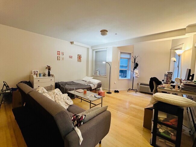 461 Park Dr, Unit 403 in Boston, MA - Building Photo - Building Photo