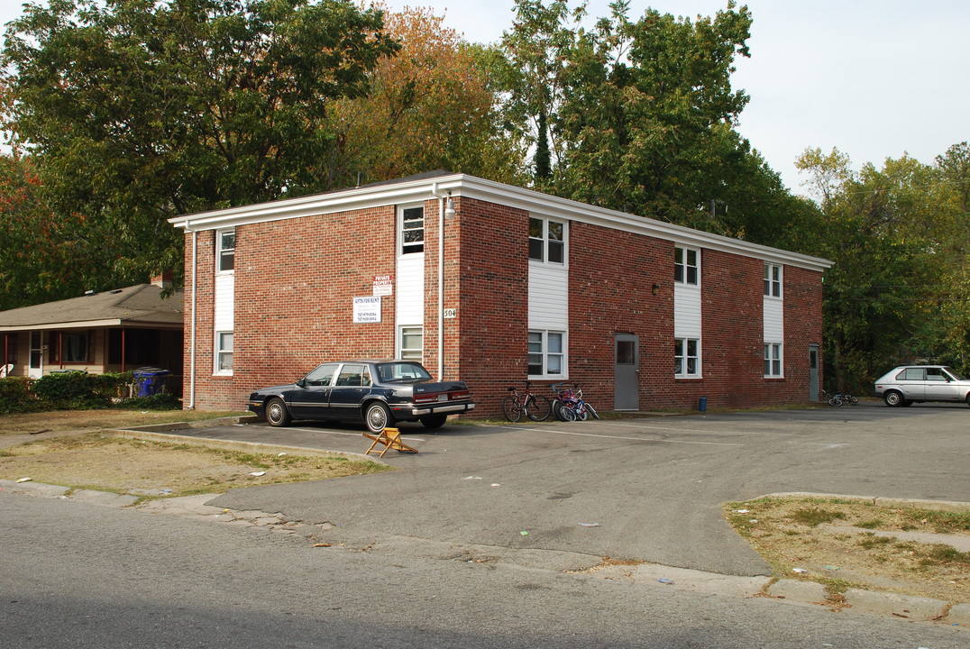 507 Ashlawn Dr in Norfolk, VA - Foto de edificio