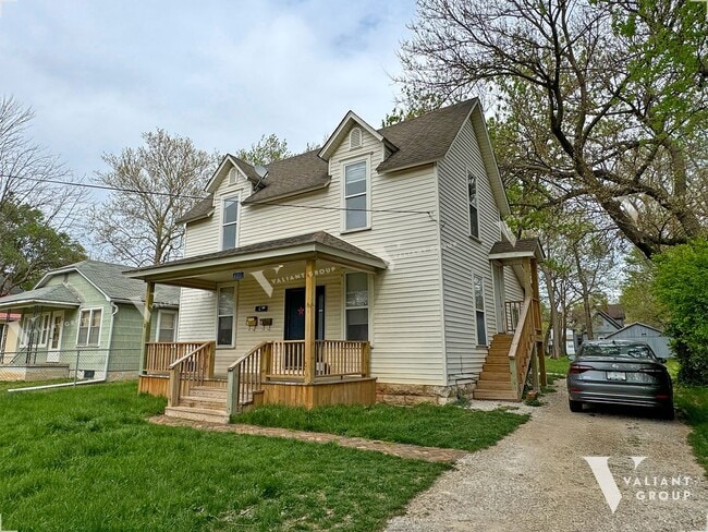 property at 320 S Florence Ave