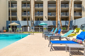4127 Arcadia in Phoenix, AZ - Foto de edificio - Building Photo